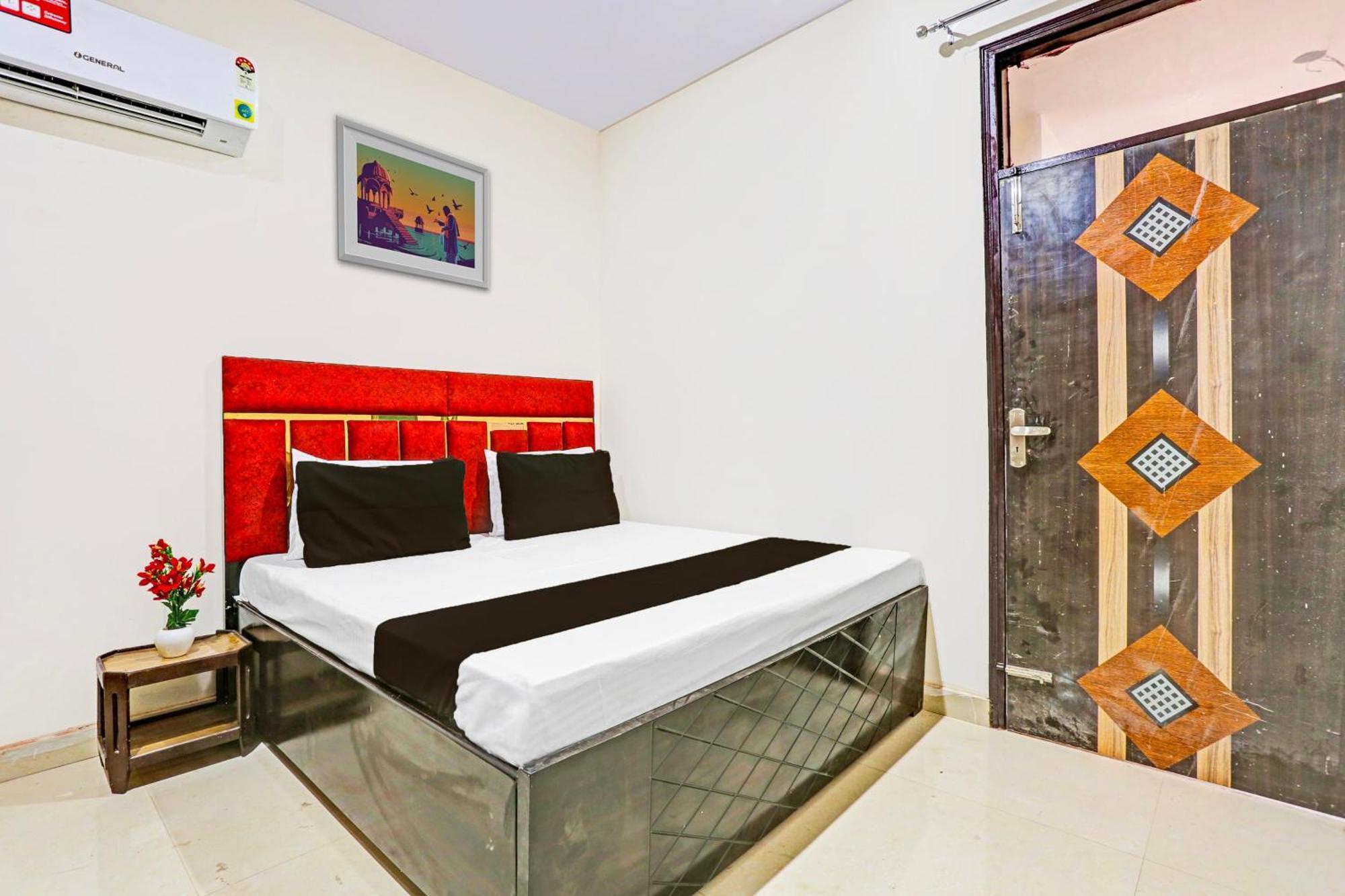 Hotel O Redbull Inn Gurgaon Exterior photo