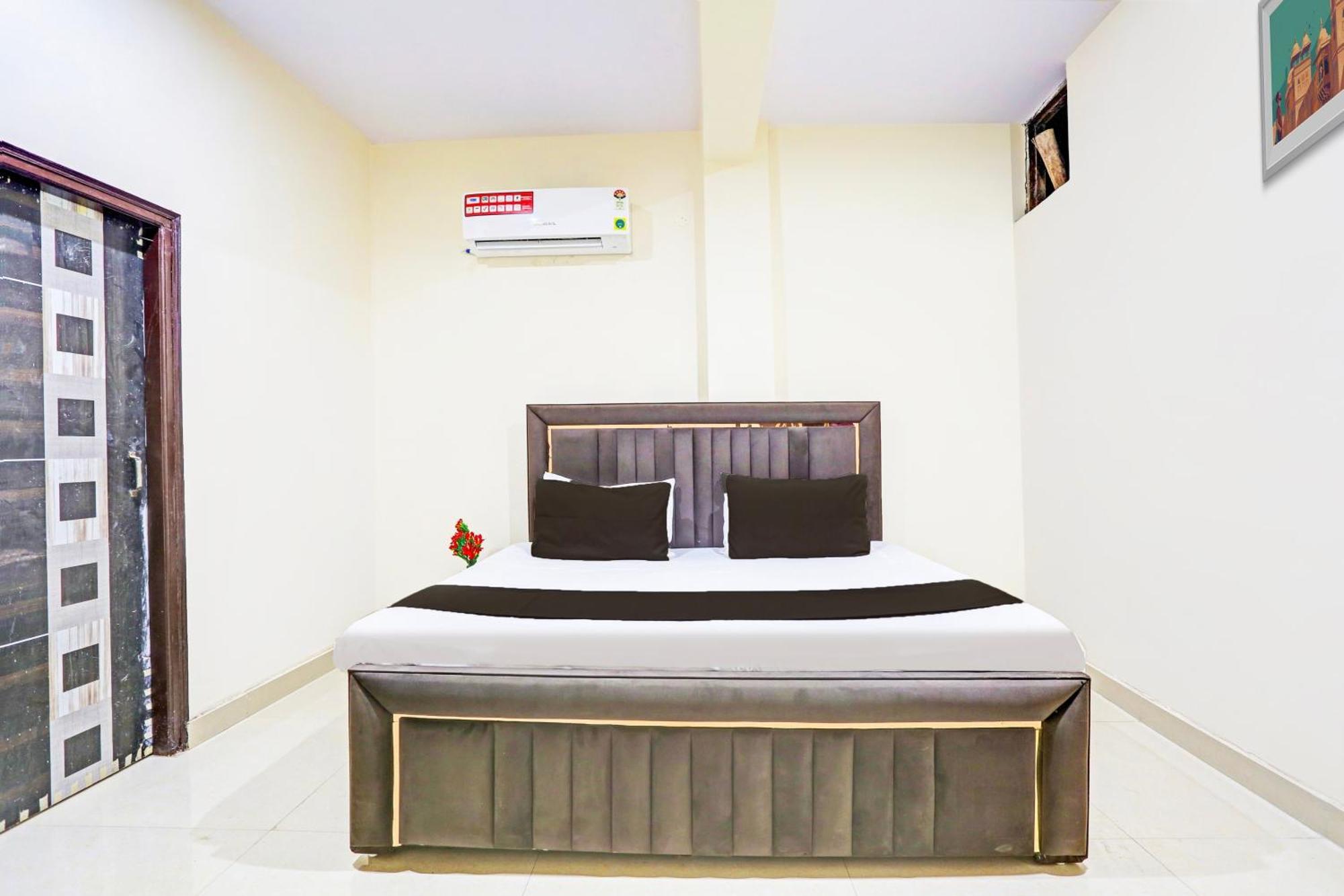 Hotel O Redbull Inn Gurgaon Exterior photo